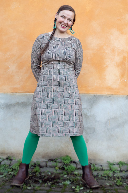 Dress Sara, organic cotton from Esther & Inez in the fabric