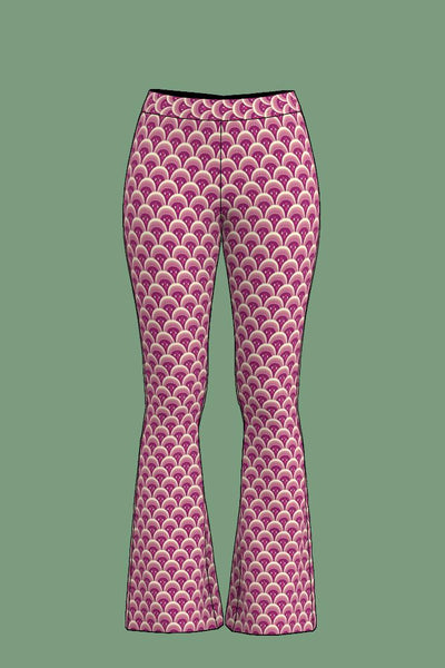 Bootcut leg bomullsbyxor i ekologiskt tyg mönstrad i rosa färger från Esther & Inez